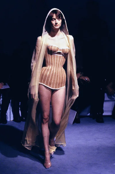 Look 29